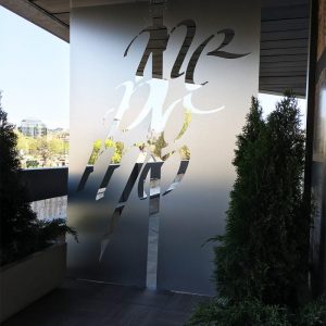 Etalbond advertising